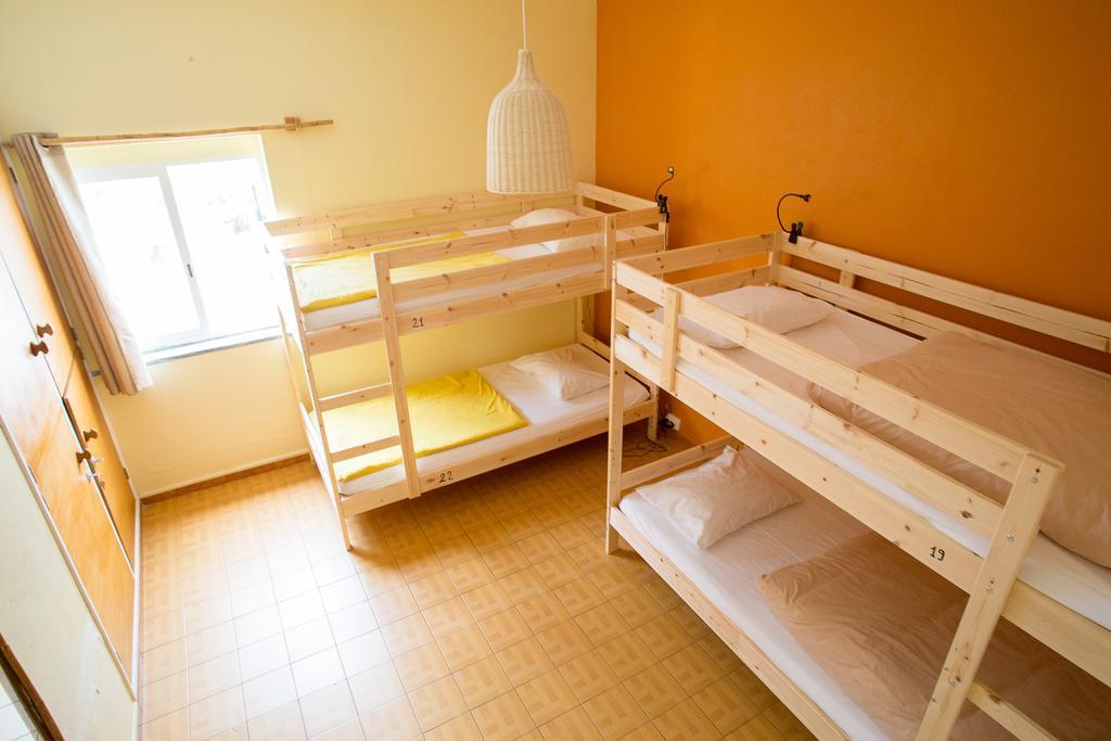 Good Feeling Hostel & Guest House Raposeira  Kültér fotó