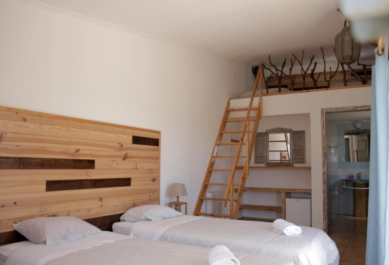 Good Feeling Hostel & Guest House Raposeira  Kültér fotó