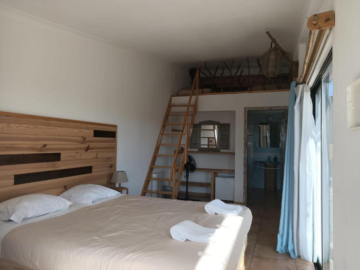 Good Feeling Hostel & Guest House Raposeira  Kültér fotó